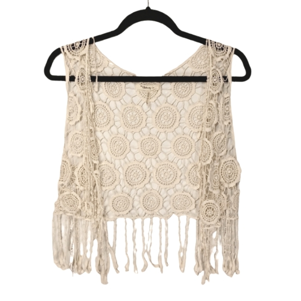 THE CLOTHING CO Cream Light Tan Crochet Floral Print Fringe Open Boho Shawl M